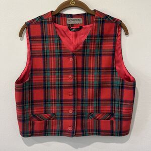 Signature Expressions Vest Women’s Medium Red Plaid Cropped Wool Tartan Holiday